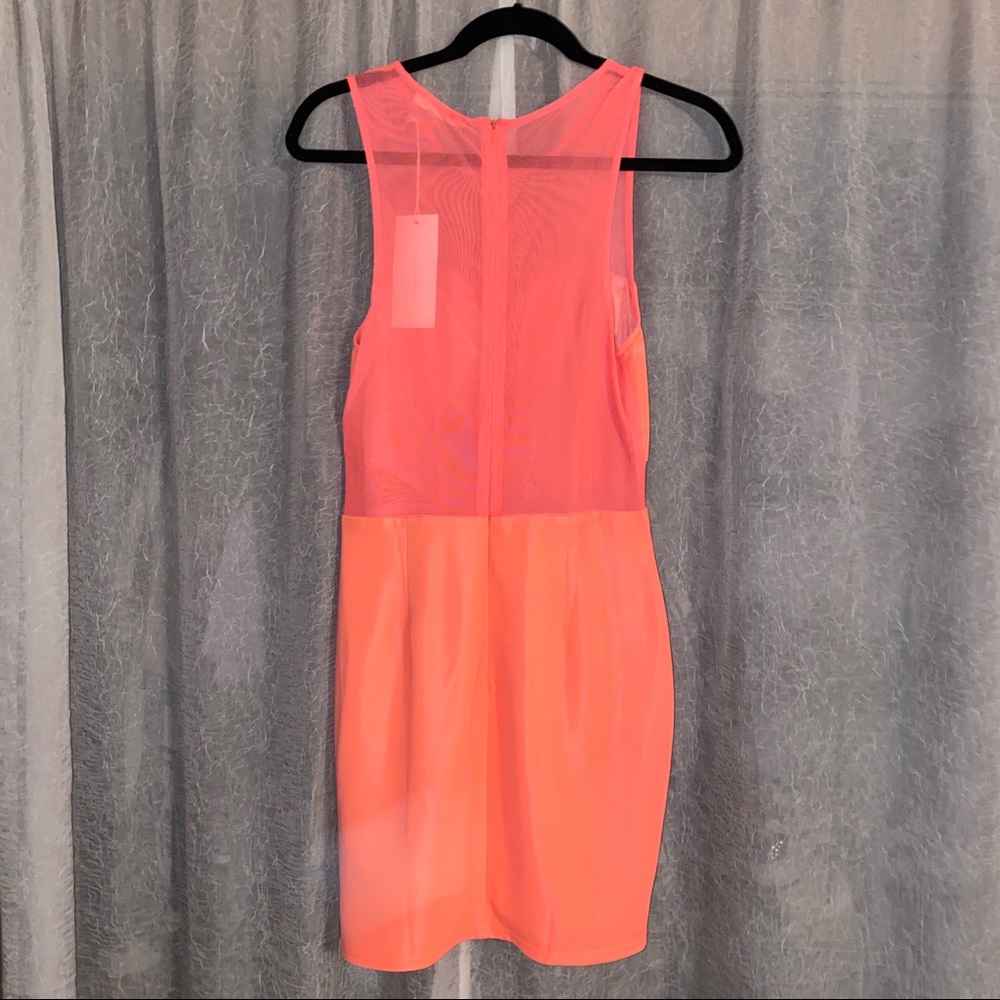Sheer-Back Mini - Picture 2 of 2